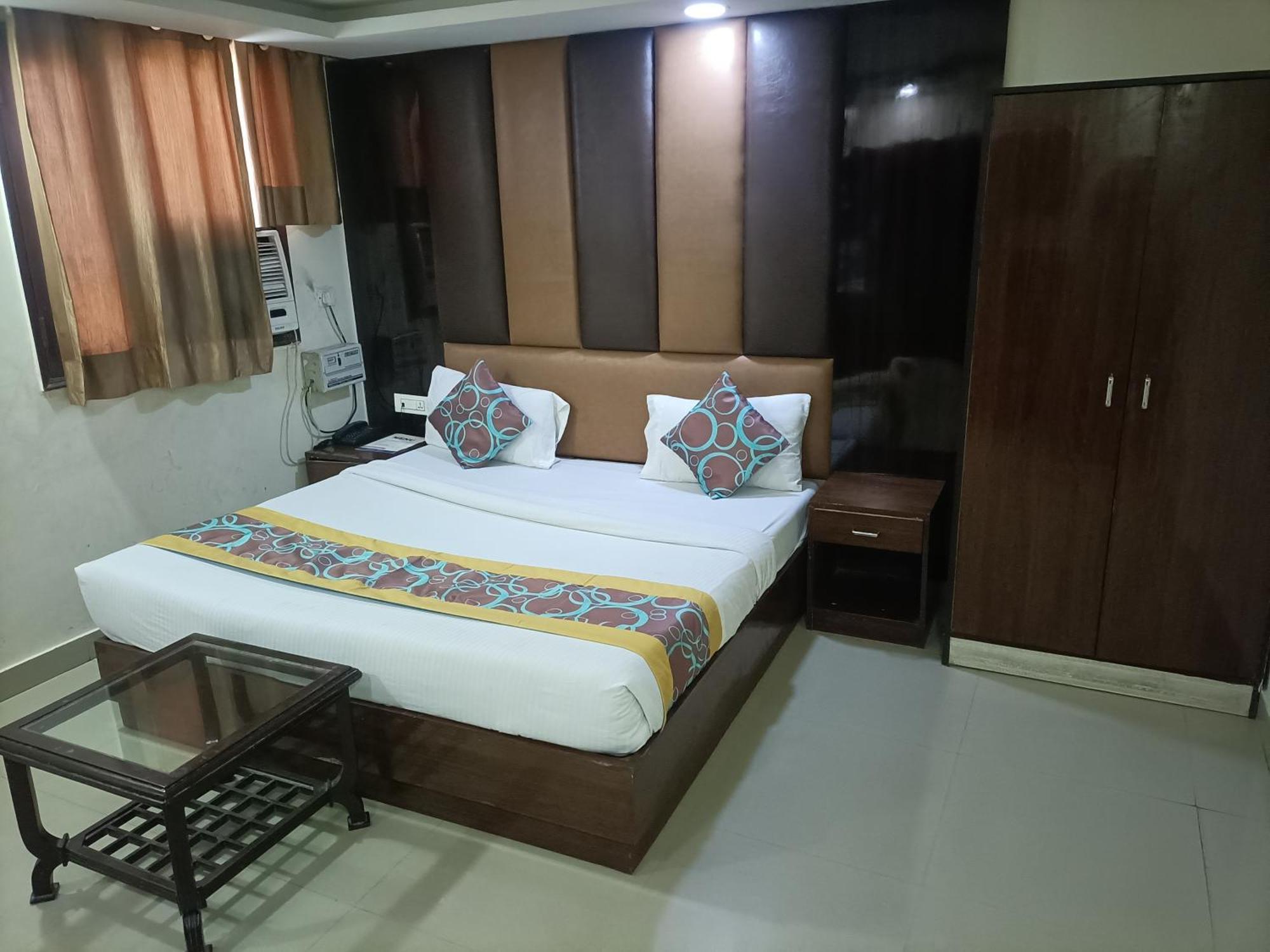 Hotel Grand Aerotech Új-Delhi Kültér fotó