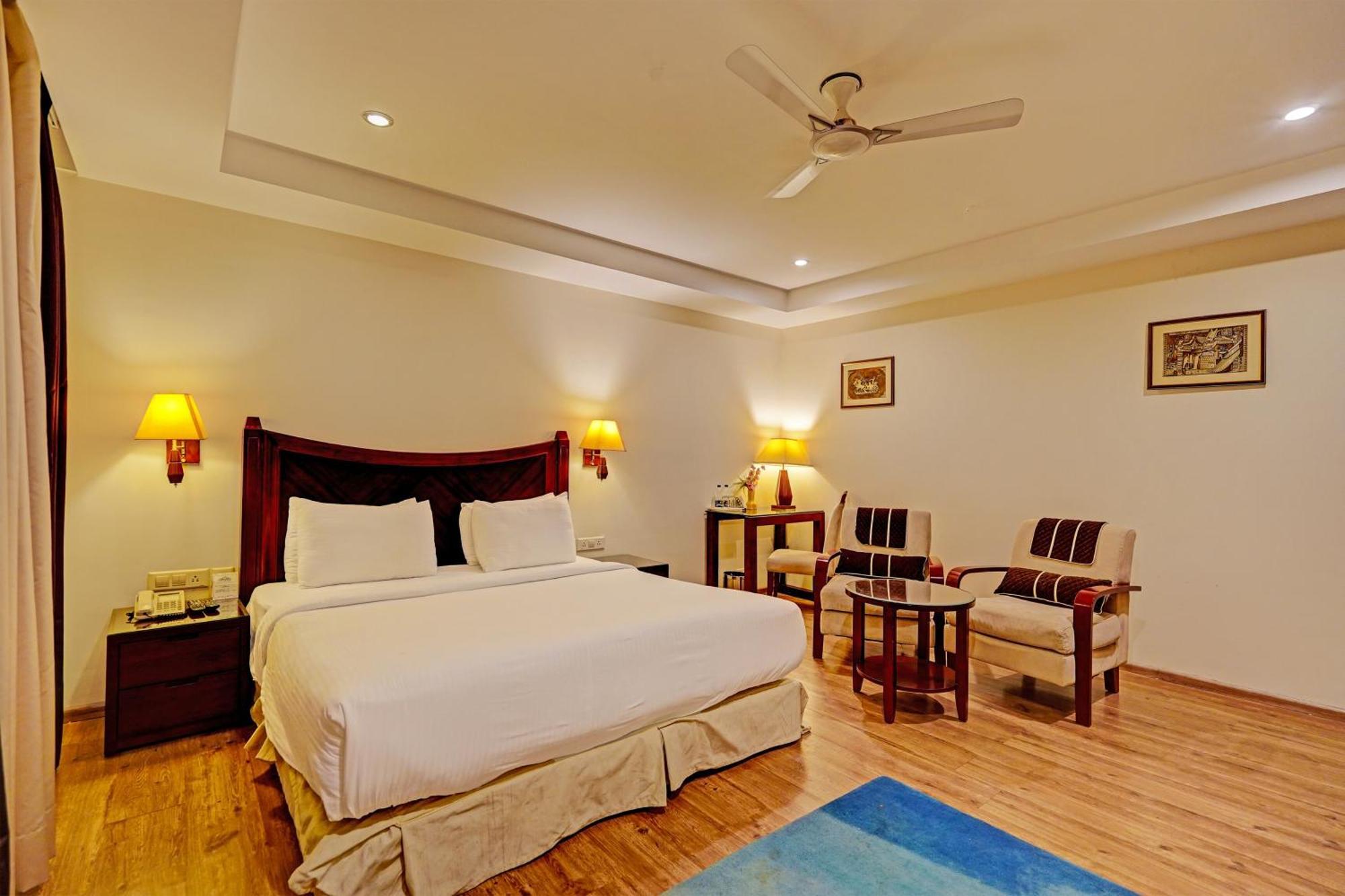 Hotel Grand Aerotech Új-Delhi Kültér fotó
